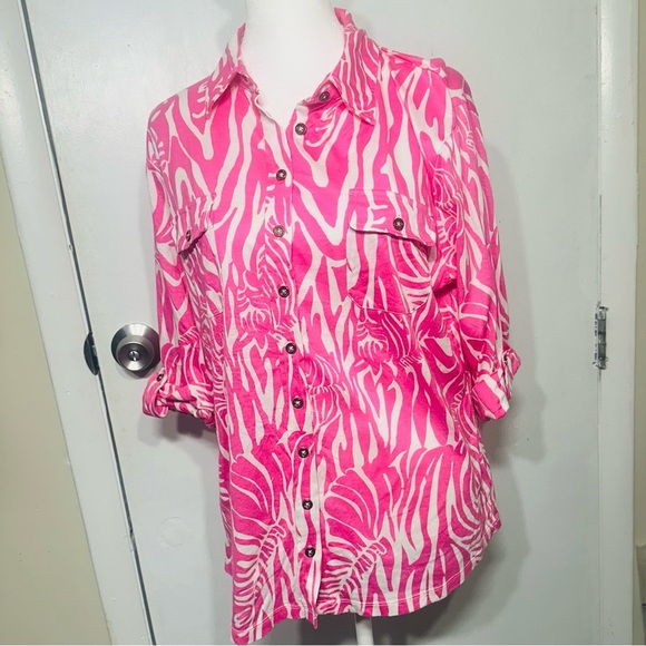 Lilly Pulitzer Blouse XL Pink Zebra Animal Print Button Up Coastal Resortwear - Picture 1 of 5
